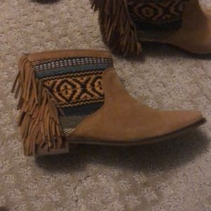 Zara ankle booties with fringe and embroidery
